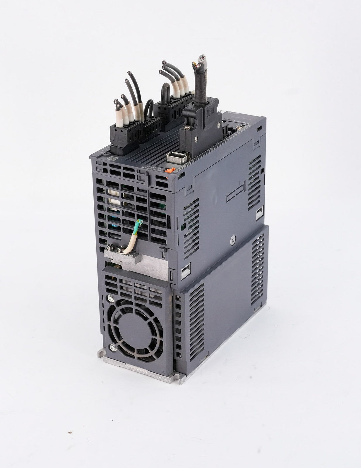 Mitsubishi Electric MR-J4-200A AC Servo Drive 2kW 3-Phase 200-240V MRJ4200A