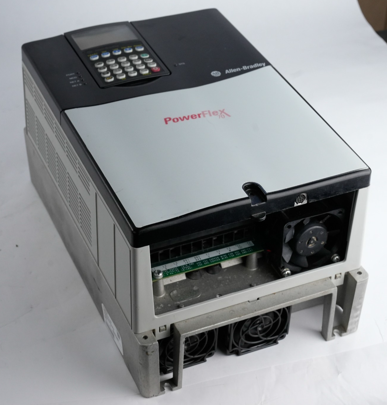 Allen Bradley 20AD034A0AYNANC0 /A Powerflex 70 AC Drive 480VAC 3Ph - Refurbished