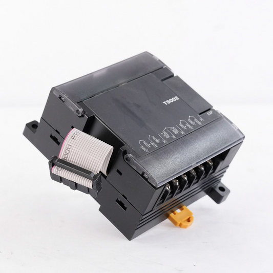 Omron CP1W-TS002 PLC Expansion Unit / Temperature Sensor Unit Input CP1WTS002