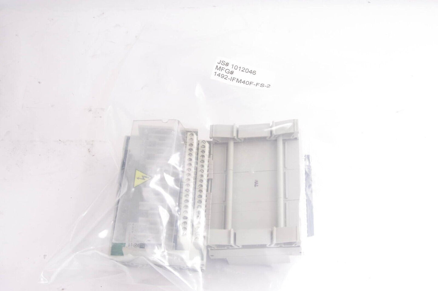 Allen Bradley 1492-IFM40F-FS-2 / 1492IFM40FFS2 Ser A Analog Interface Module