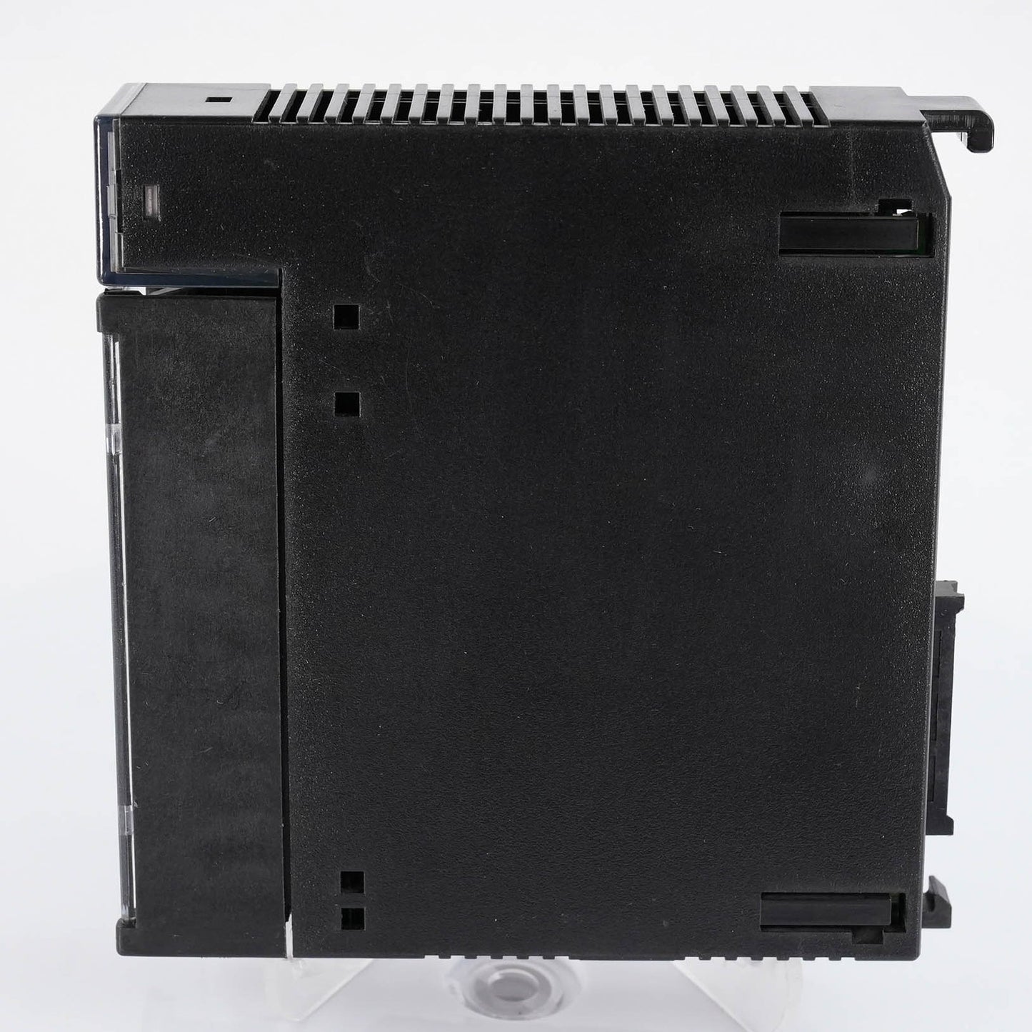 GE FANUC IC693MDL240E Series 90-30 120 VAC Input Module 16 Point