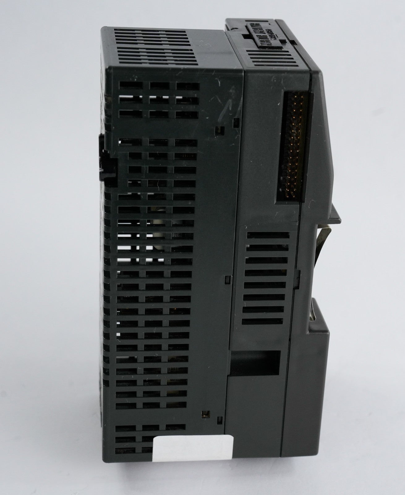 GE Fanuc VersaMax CPU001 IC200PWR102D 120/240 VAC 50/60Hz Power Supply