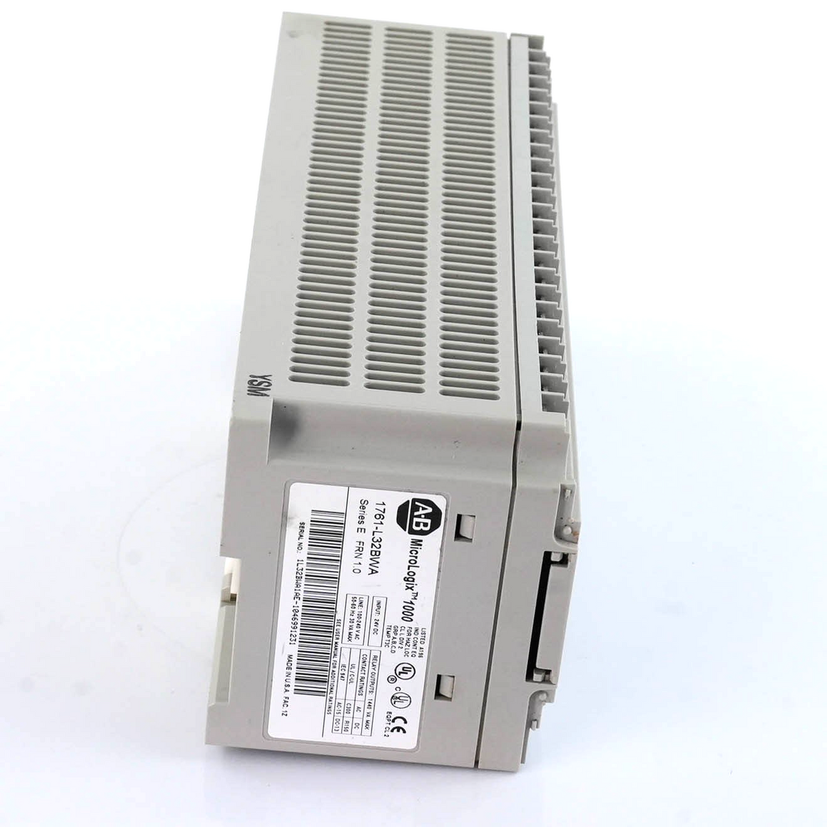 Allen Bradley 1761-L32BWA MicroLogix 1000 PLC 120/240VAC 20 In 12 Out 1761L32BWA