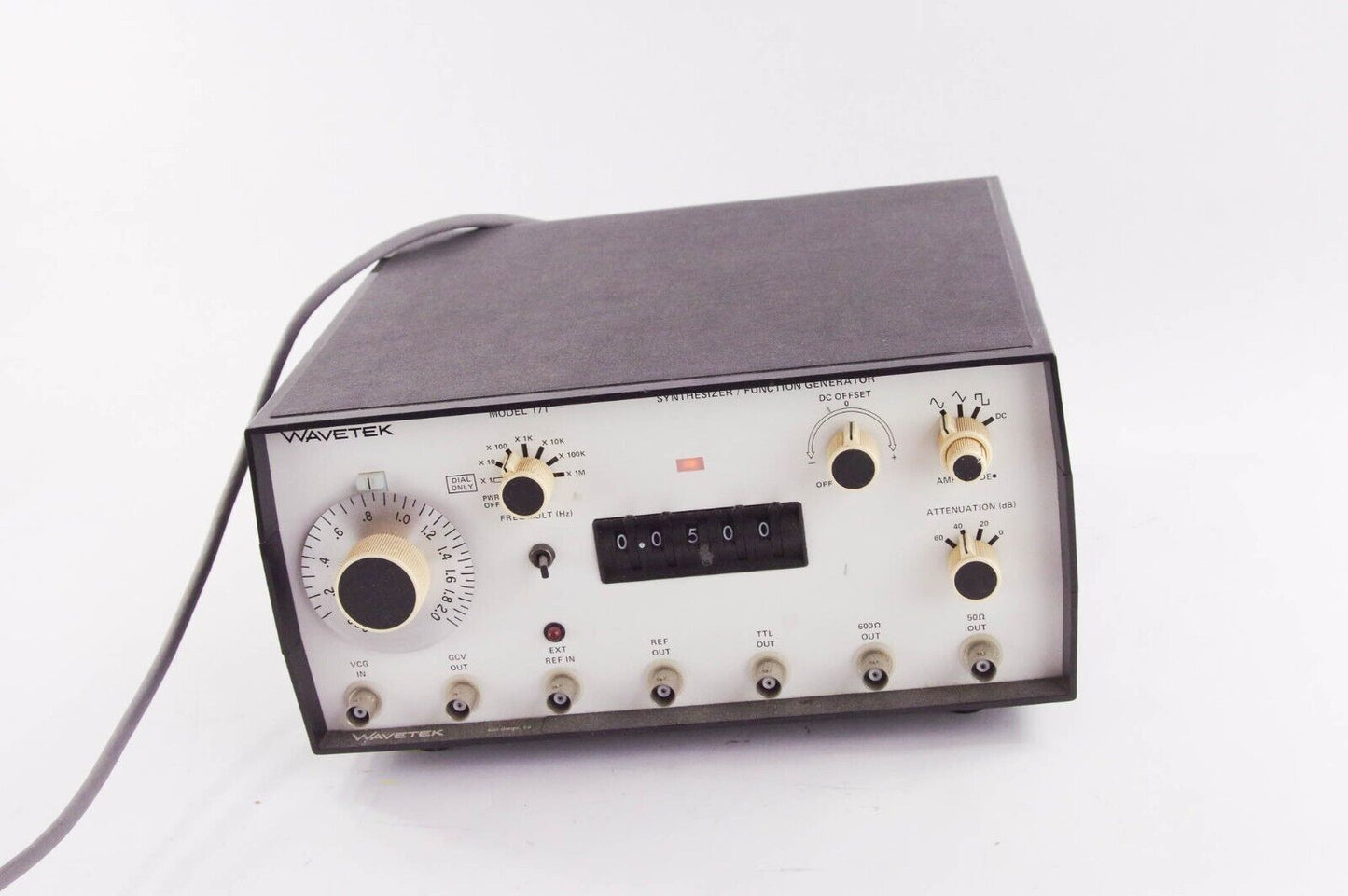 Wavetek Model 171 / Model171 Synthesizer / Functional Generator 0.1 HZ to 2 MHz