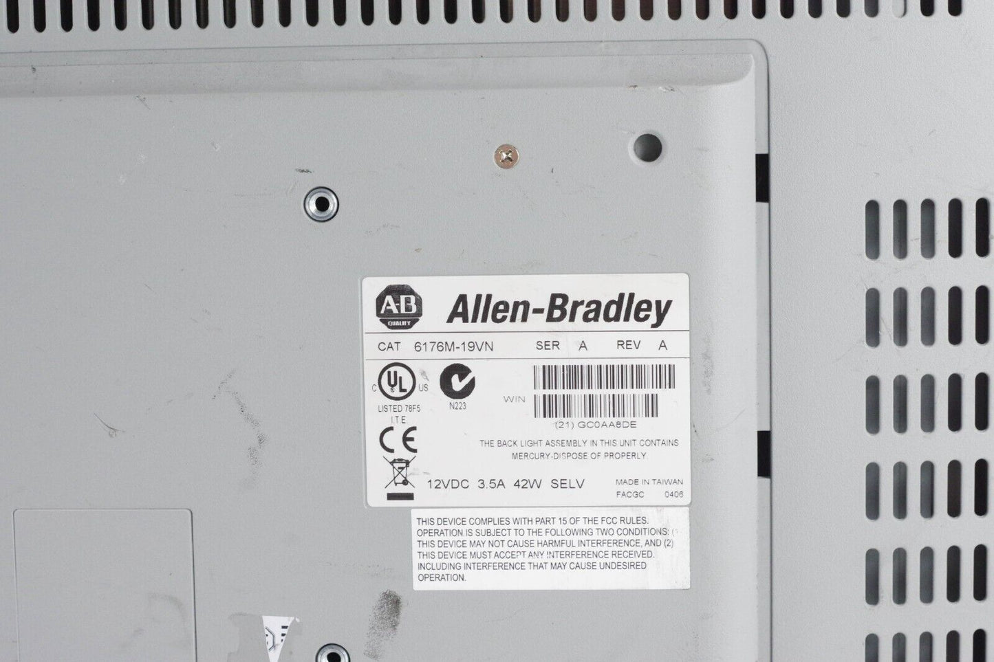 Allen-Bradley VersaView 1950M 6176M-19VN SER A Monitor Display