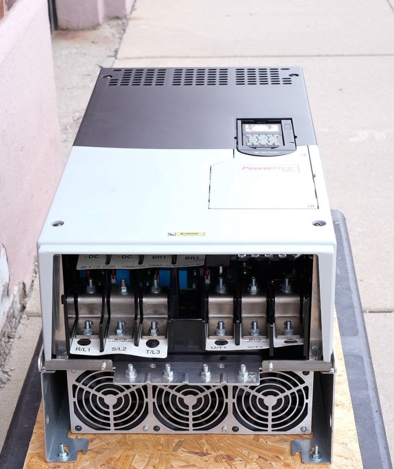 Allen Bradley 20G1AND302AA0NNNNN PowerFlex 755 AC Drive 480V 250HP