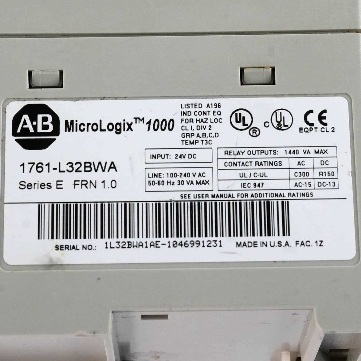 Allen Bradley 1761-L32BWA MicroLogix 1000 PLC 120/240VAC 20 In 12 Out 1761L32BWA