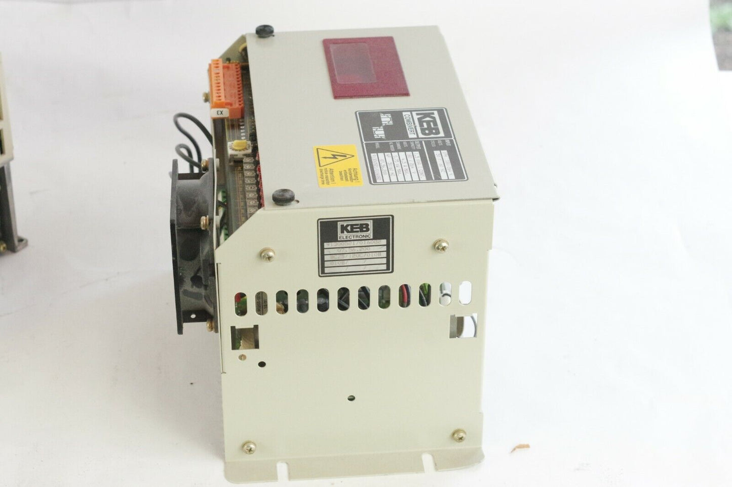 KEB COMBIVERT DRIVE 07.56.200  1.5KVA 180 / 264 VAC .75KW