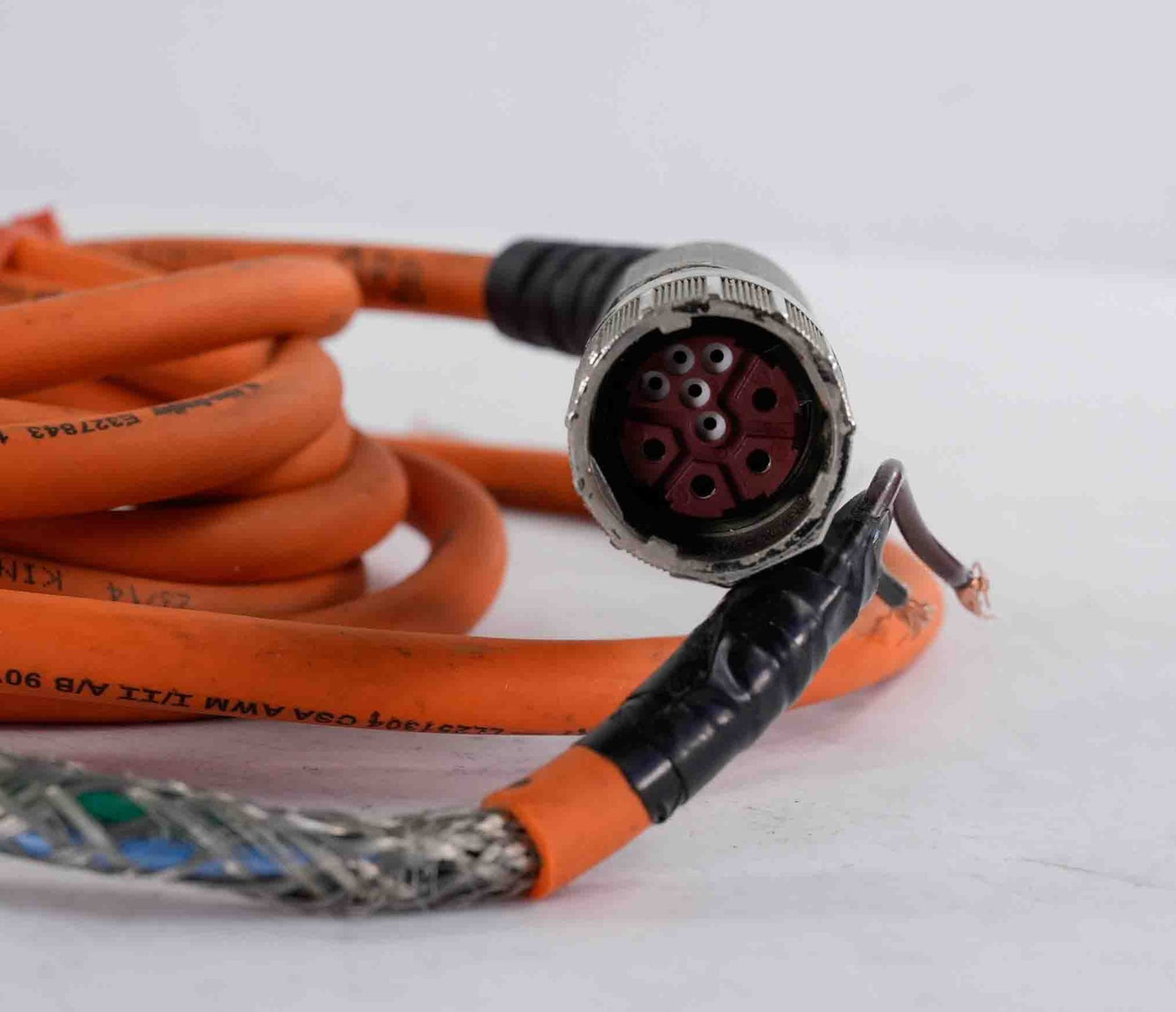 Allen Bradley 2090-CPWM7DF-14AA05 /A Servo Power Cable 134" 2090CPWM7DF14AA05
