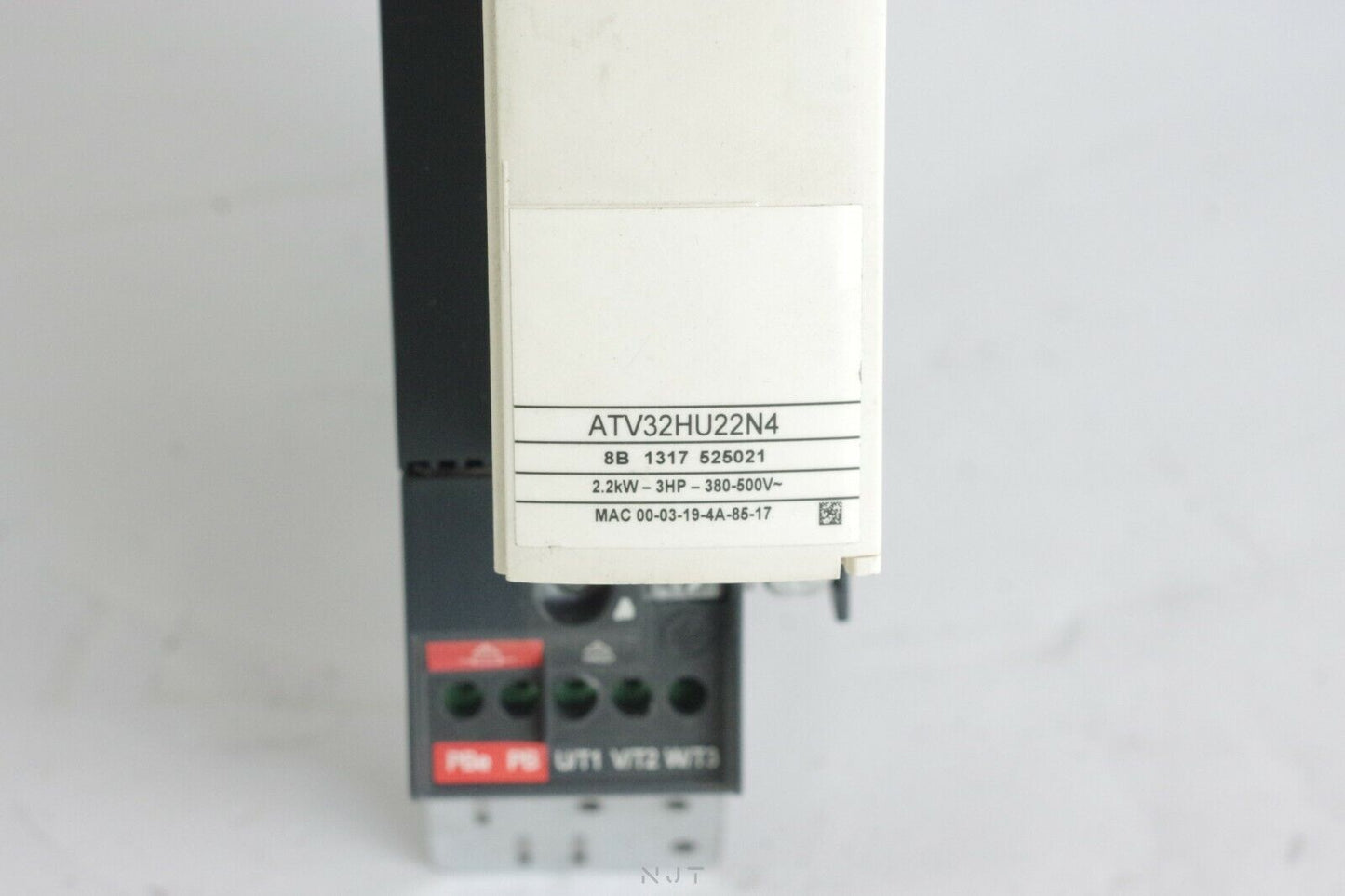 SCHNEIDER ELECTRIC ATV32HU22N4 variable speed drive ATV32 - 2.2 kw - 400 V