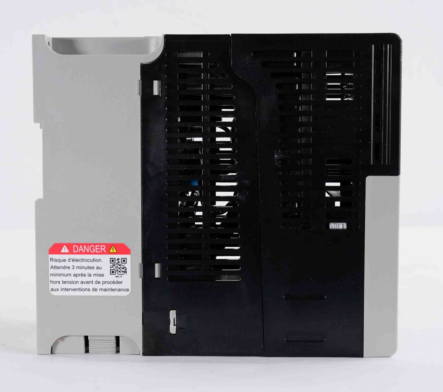 Allen Bradley 25A-D2P3N104 /B PowerFlex 525 AC Drive 480V 3PH 1HP 0.75kW