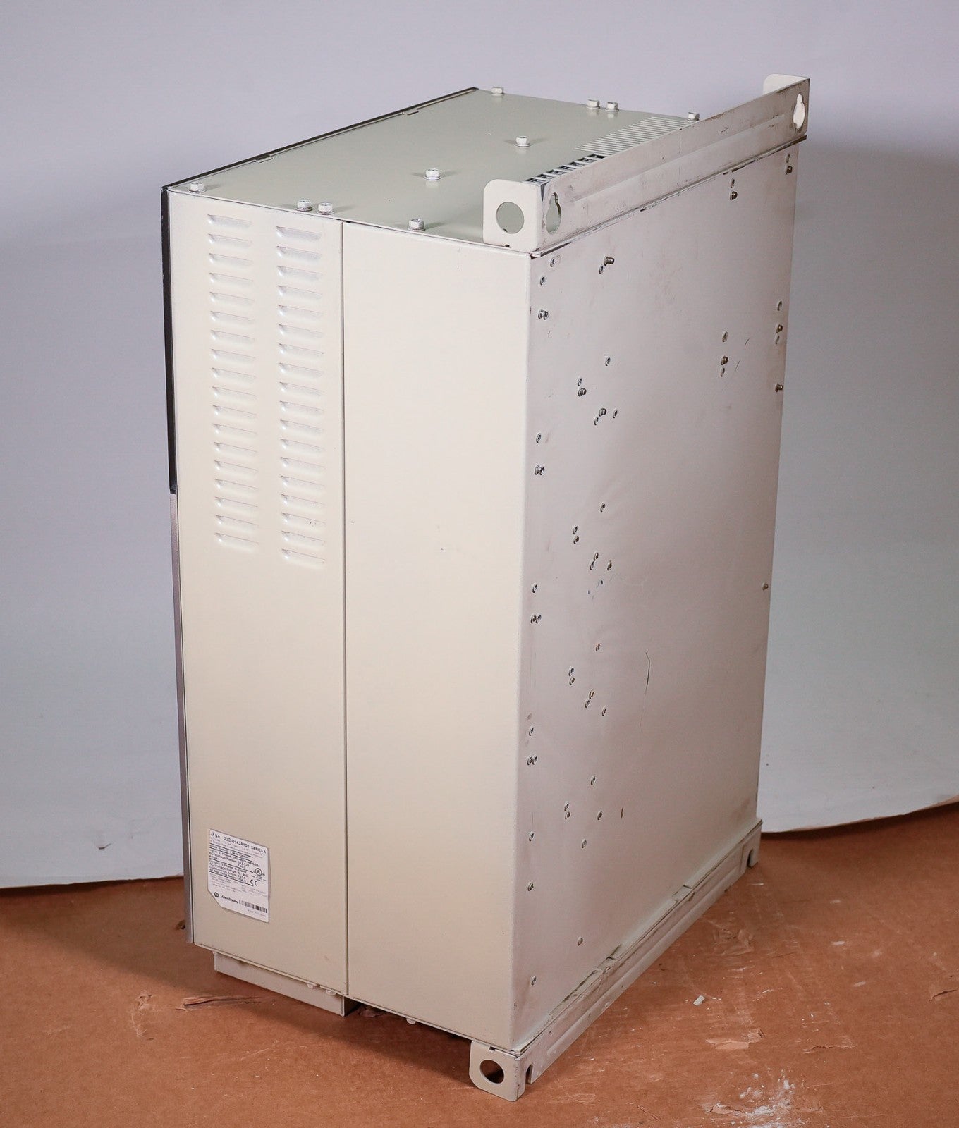 Allen Bradley 22C-D142A103 /A PowerFlex 400 AC Drive 480V 75kW 100HP + 1 Yr WTY