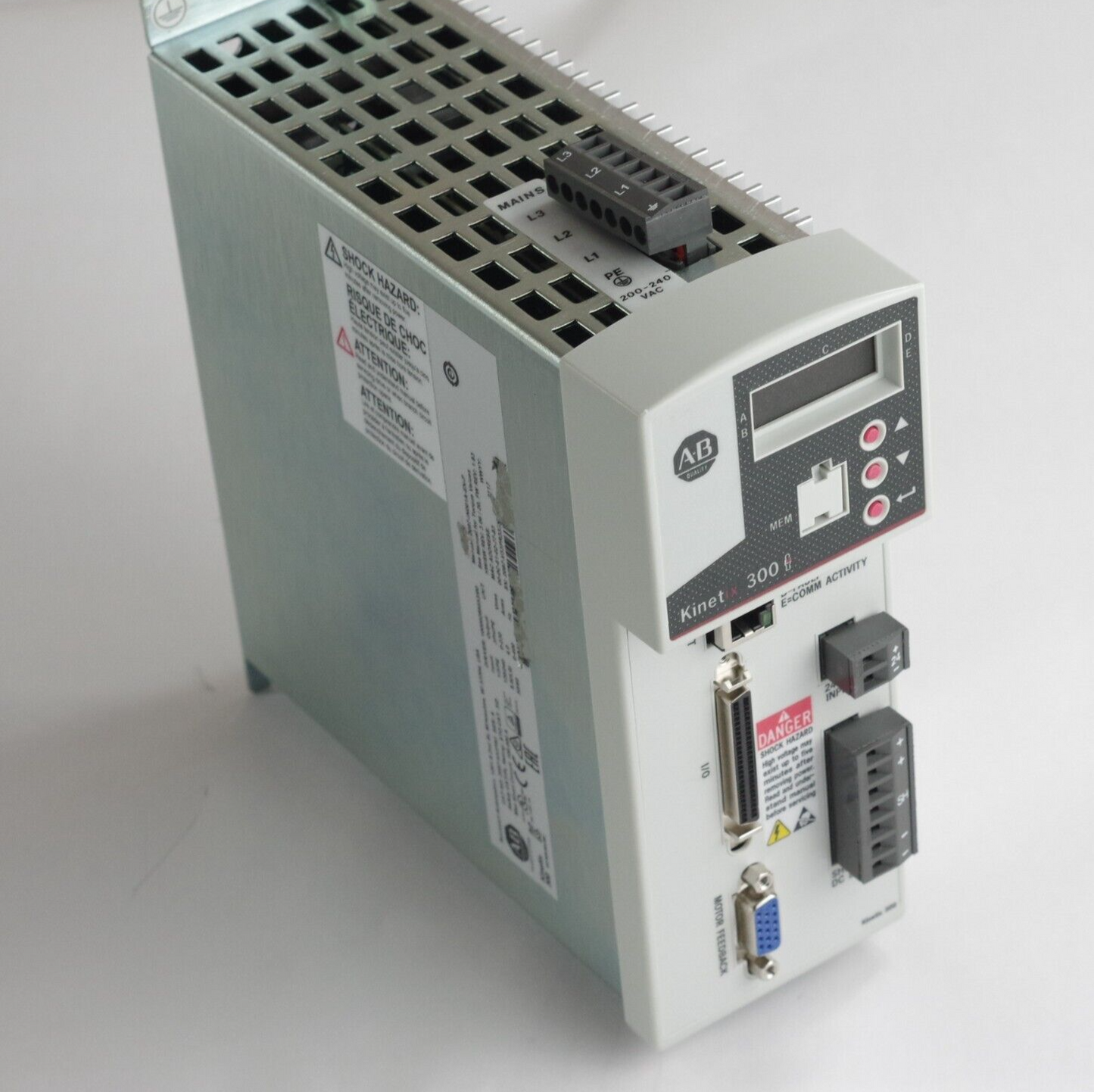 Allen Bradley Kinetix Servo Drive 2097-V33PR3 SER A