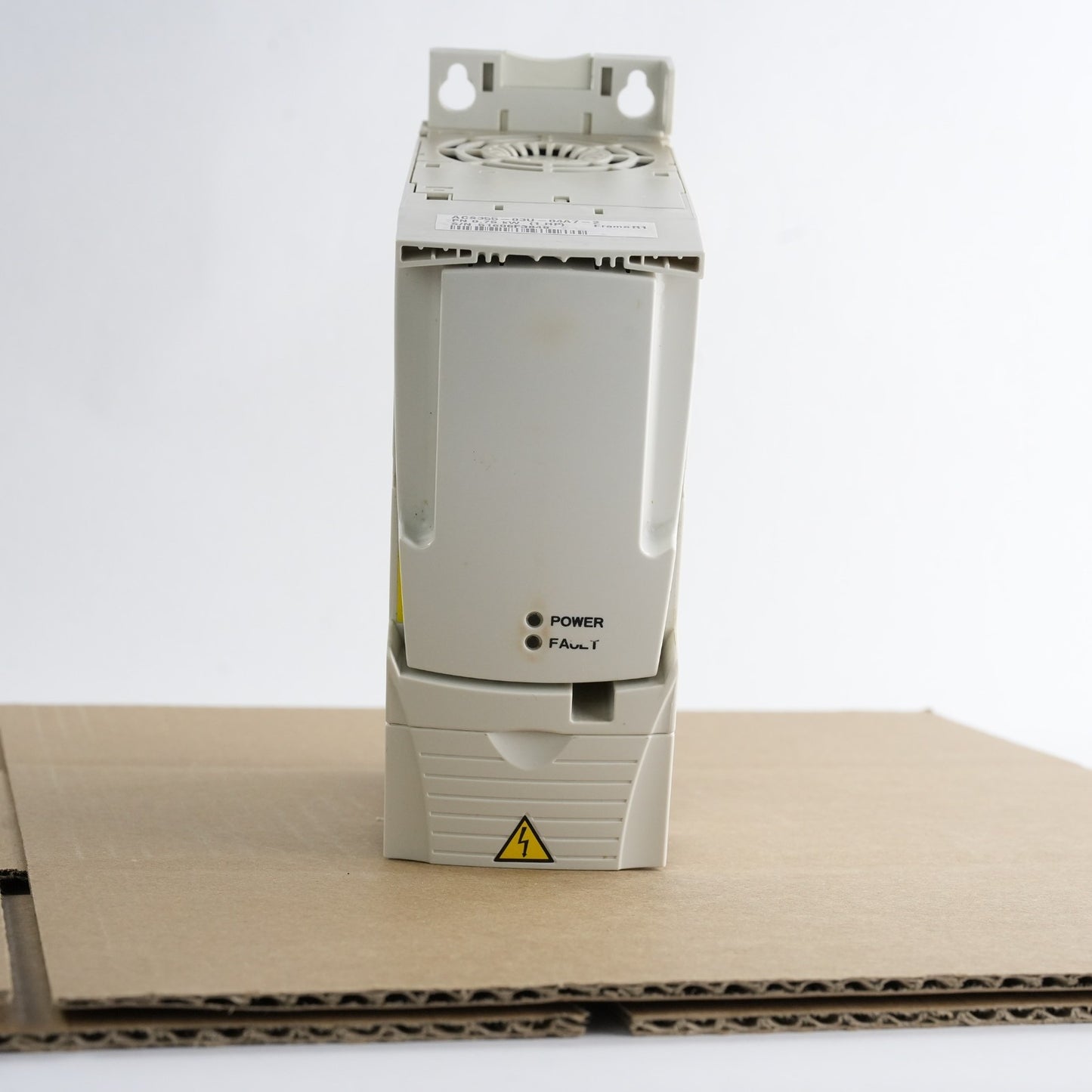 ABB ACS355-03U-04A7-2 MUL1 Option IP20/UL Open Type Drive 1HP