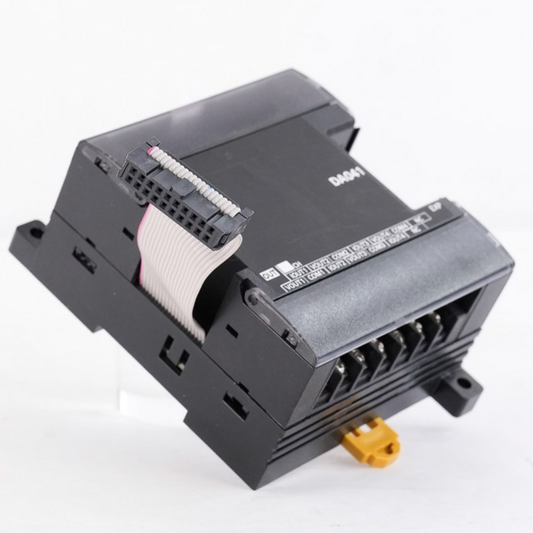 Omron CP1W-DA041 PLC Expansion Unit 4 Analog Outputs 0-10V 4-20mA CP1WDA041