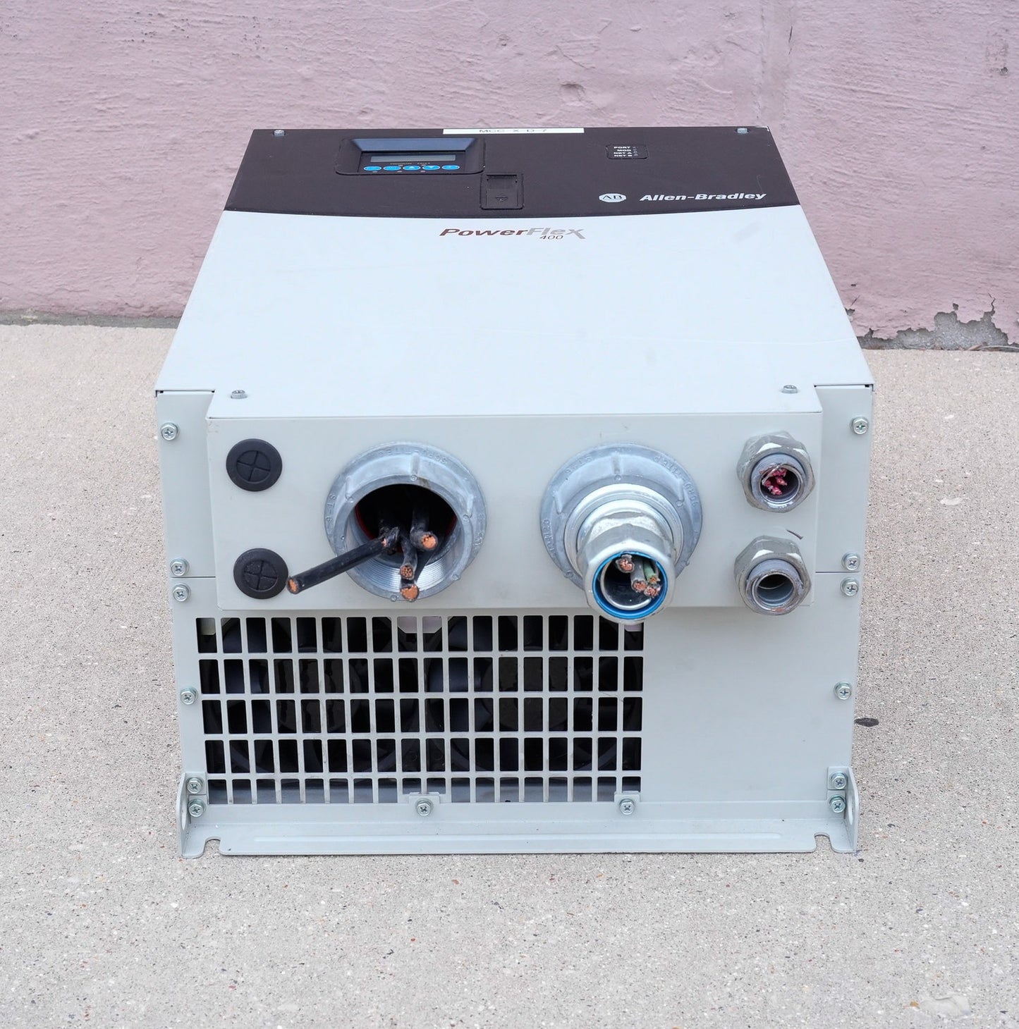 Allen Bradley 22C-D072A103 /A PowerFlex 400 AC Drive 480V 3PH 50HP 37kW