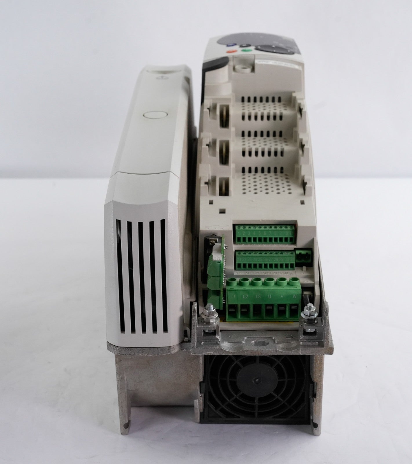 Emerson SP2202 O/P 0-240V Unidrive SP 50-60Hz 3-Ph 17/22A Ac Drive + Warranty