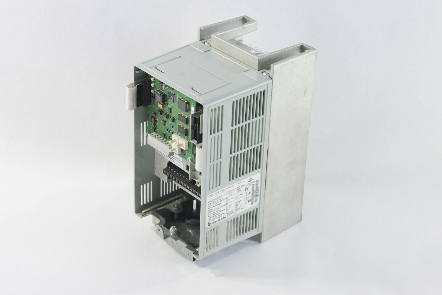 Allen Bradley 20AD3P4A0AYNNNG0 / 20A D 3P4 A0AYNNNG0 Powerflex 70 Ac Drive 2HP