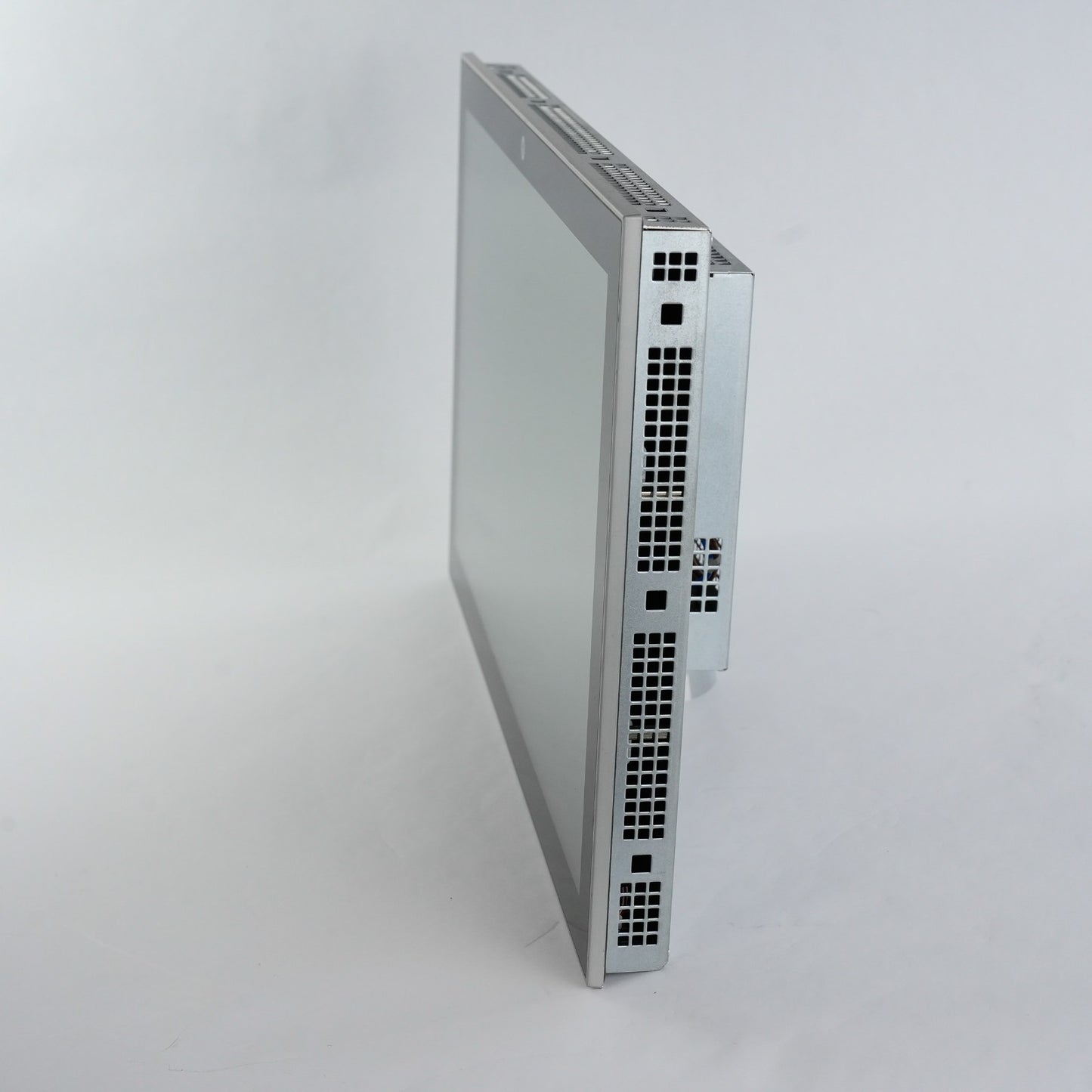 Allen Bradley 6300M-185ACPMFAN1S /A Versaview 6300M Monitor