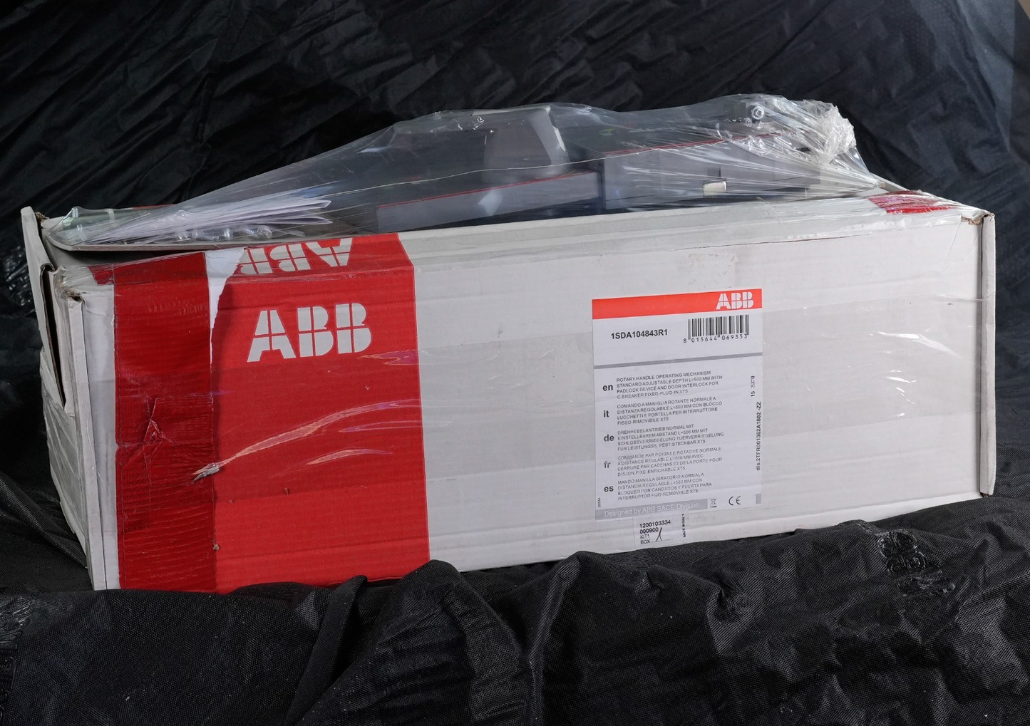 ABB 1SDA104843R1 Rotary Handle Operating Mechanism RHE XT5 F/P Stand - Open Box