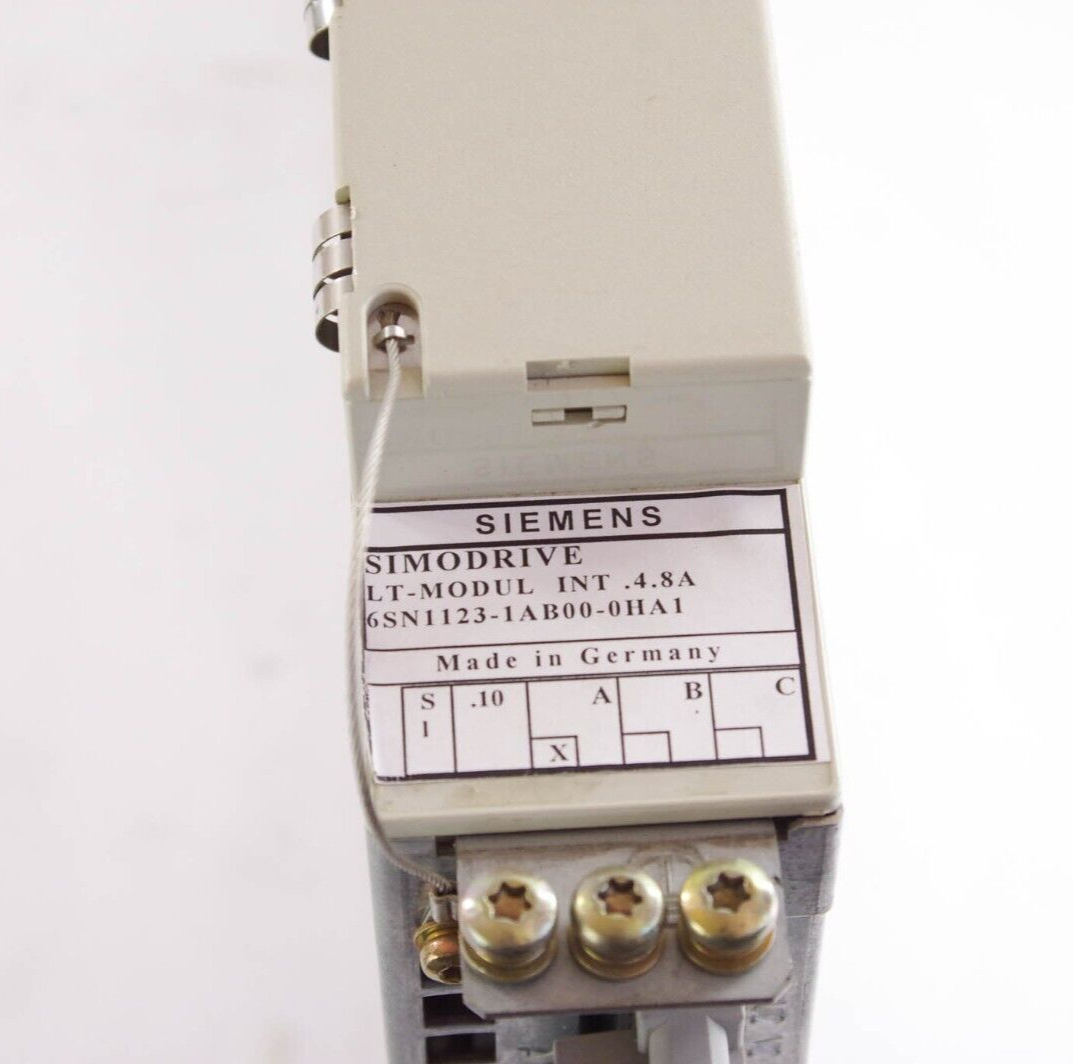 Siemens 6SN1123-1AB00-0HA1 / 6SN11231AB000HA1 Simodrive - For Parts or Repair