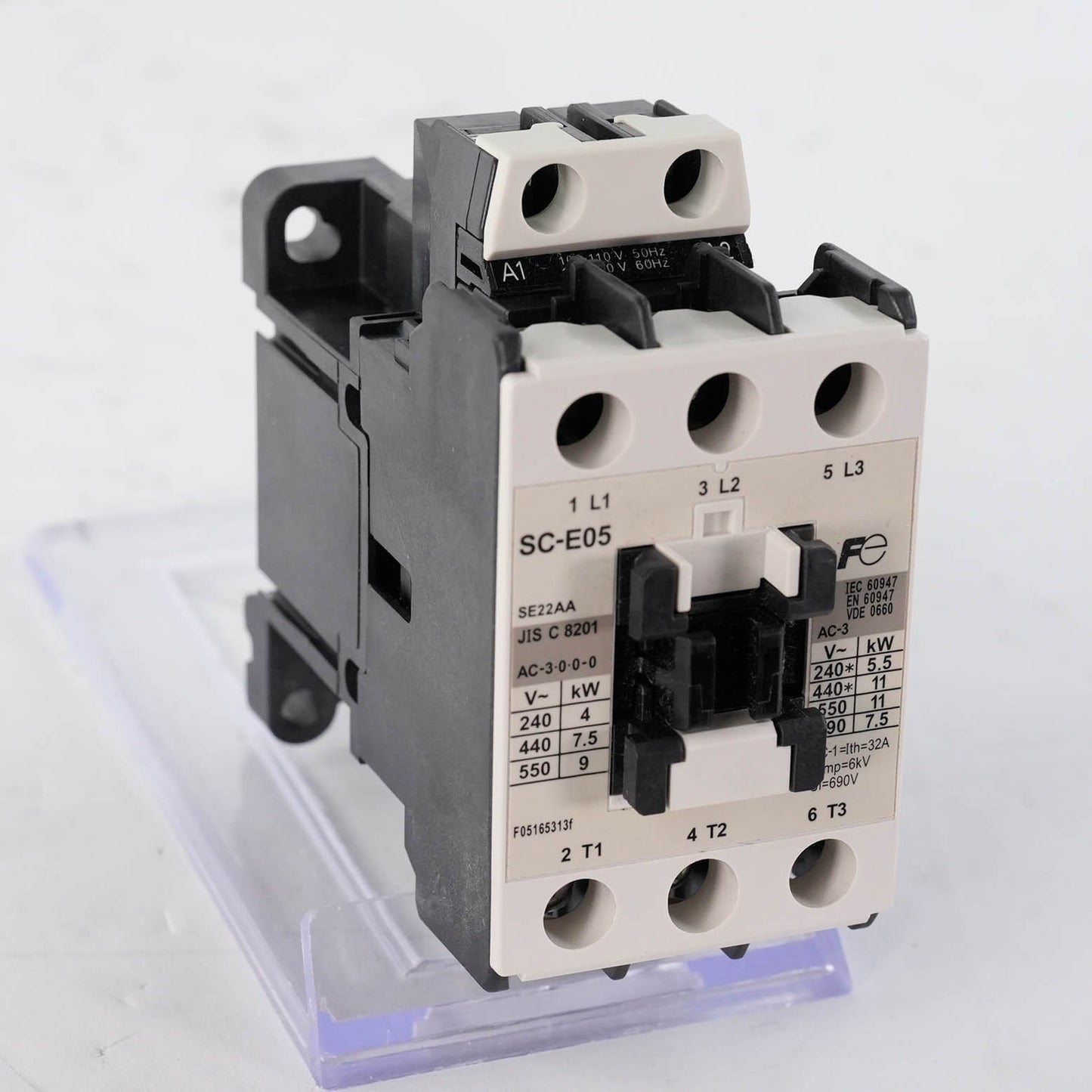 Fuji SC-E05 SE22AA-H Magnetic Contactor 22A 600V 3-Pole 110-120VAC Coil