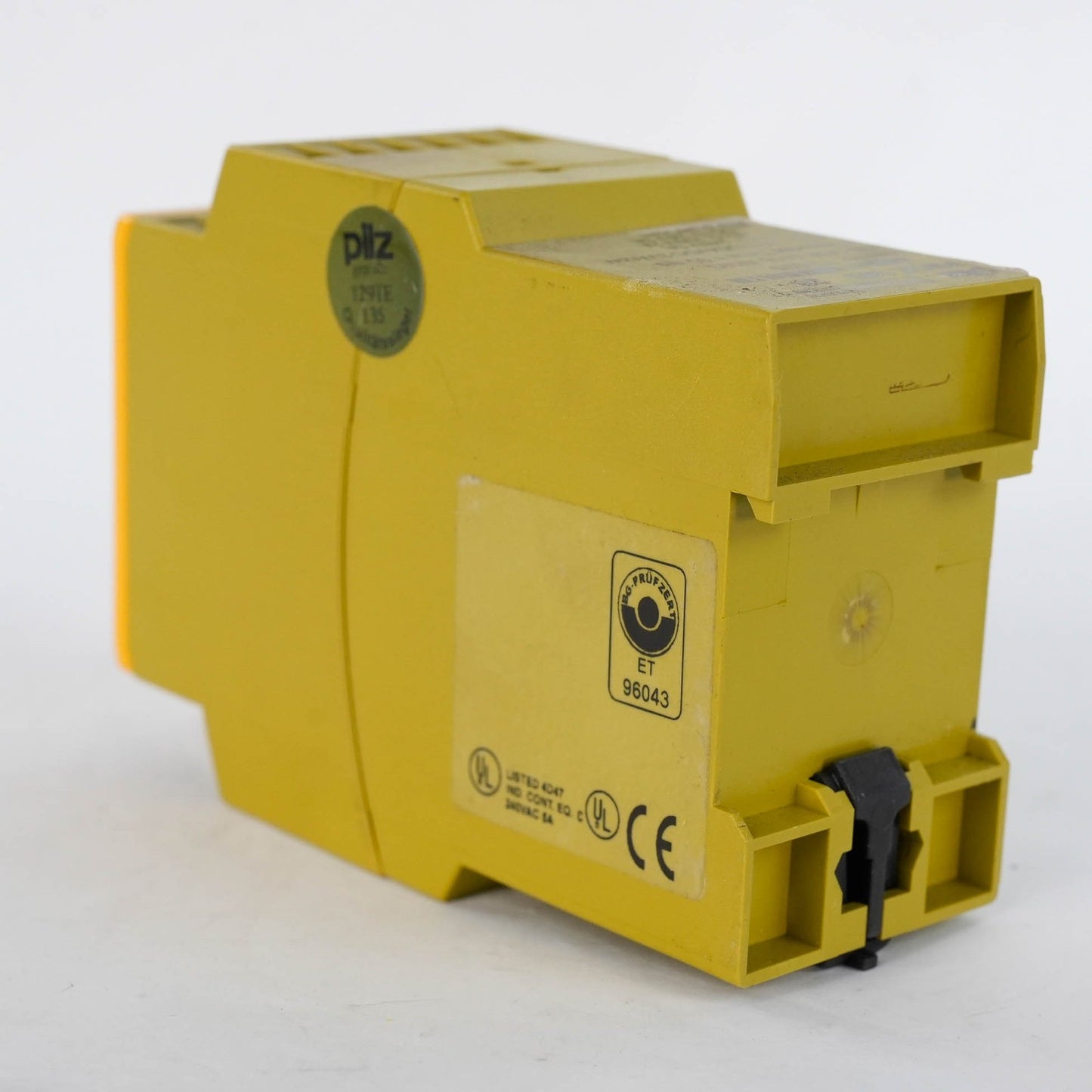 Pilz PNOZ 16S Safety Relay 774072 24VDC 2n/o 1n/c PNOZ16S Emergency Stop Monitor