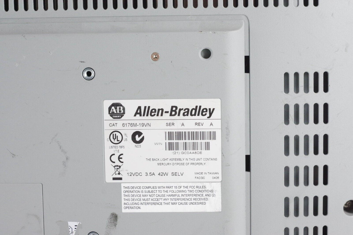 Allen-Bradley VersaView 1950M 6176M-19VN SER A Monitor Display