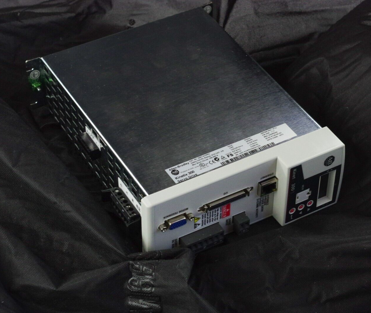 Allen Bradley 2097-V32PR2 Kinetix 300 Servo Drive 20/240V 1PH + 1 Year Warranty