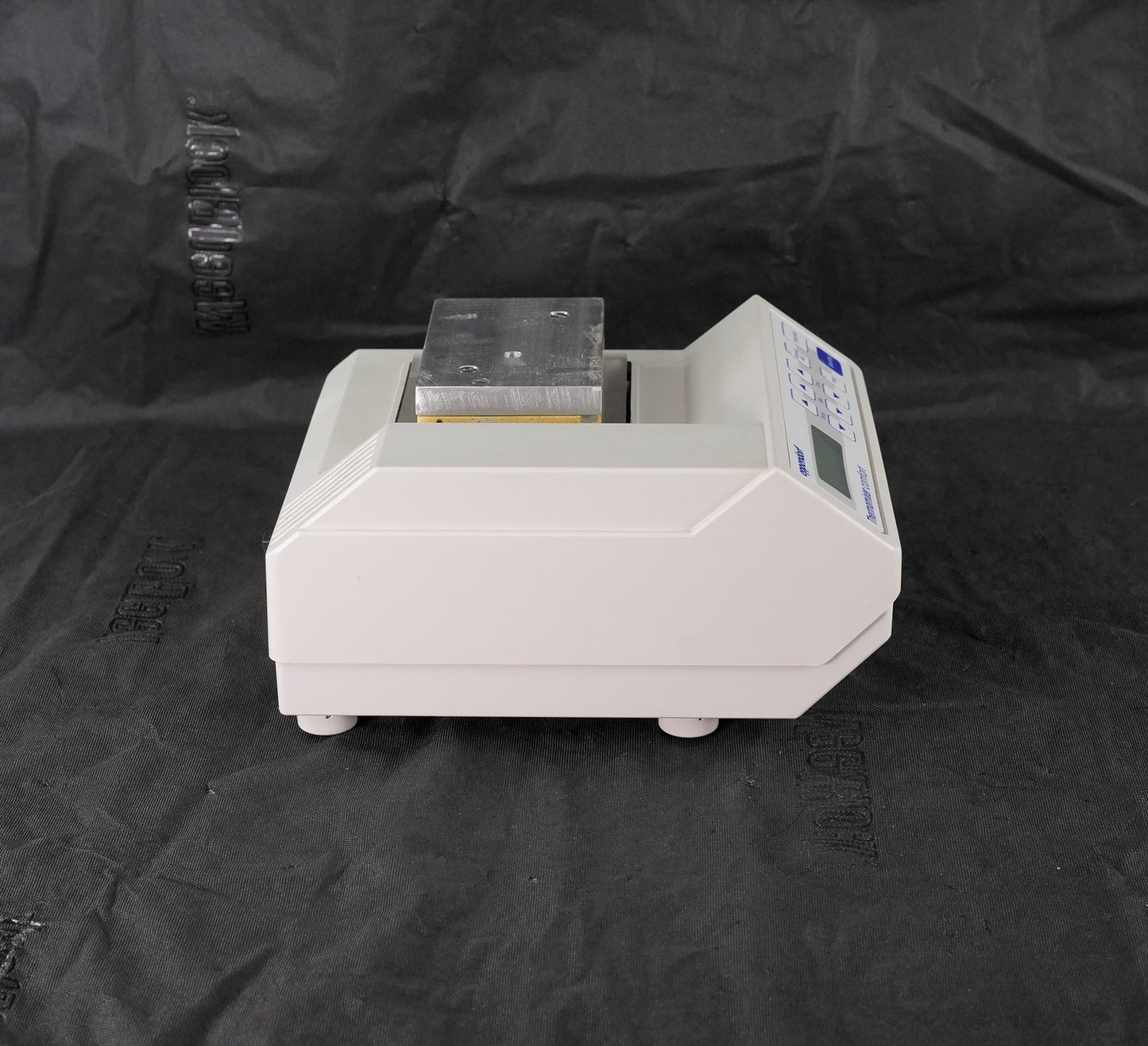 Eppendorf 5355 Thermomixer Comfort Incubator 100-240V 50/60Hz 90W