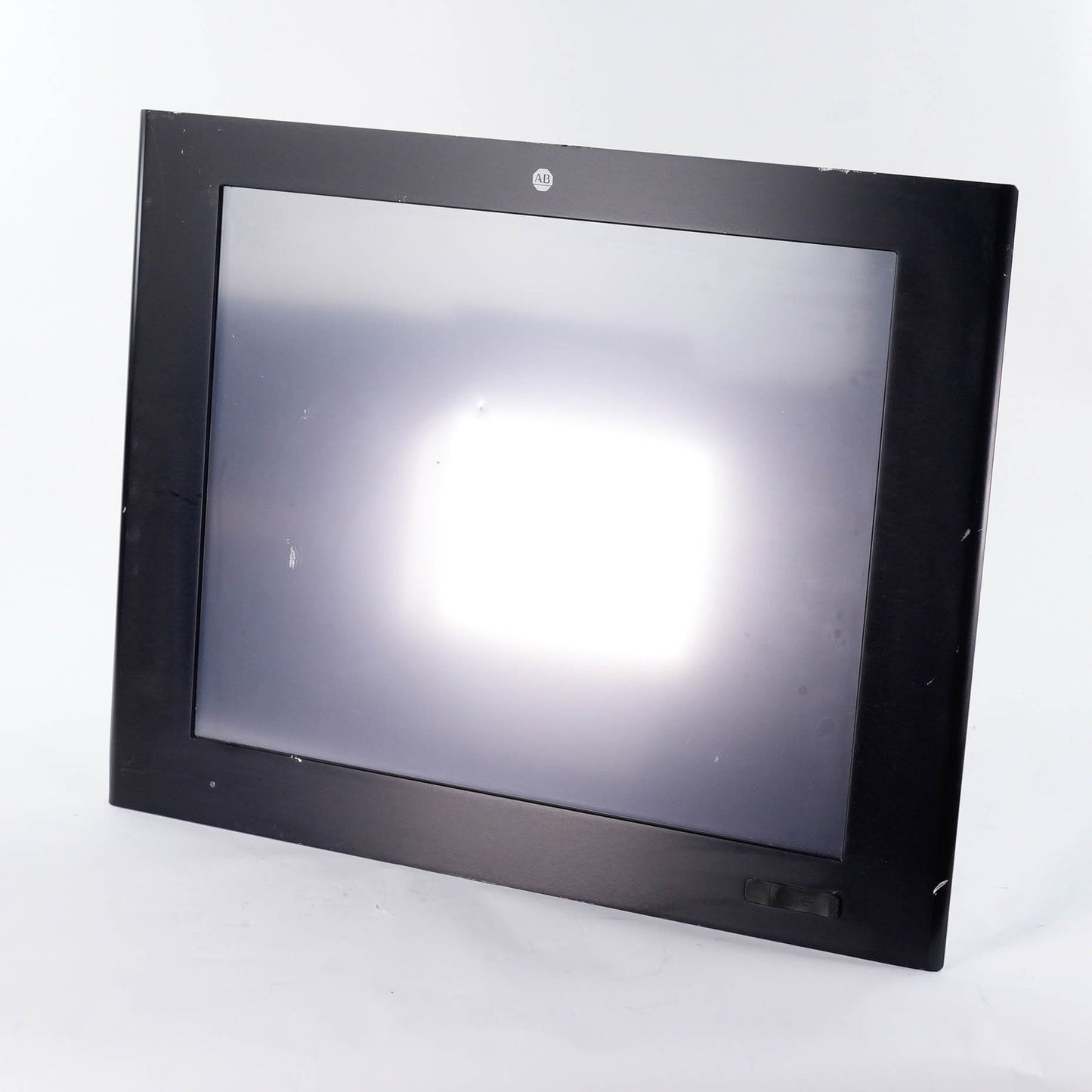 Allen Bradley 6300P-190BAPSTDNB-3CBBW19NNNBNN-NN1S /A VersaView 6300P Panel PC